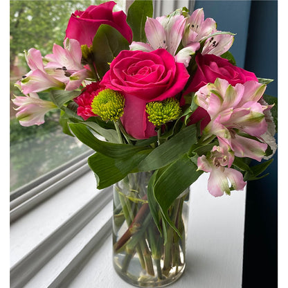 Sweet & Pretty Bouquet –  Flowers On Fourteenth, Washington DC