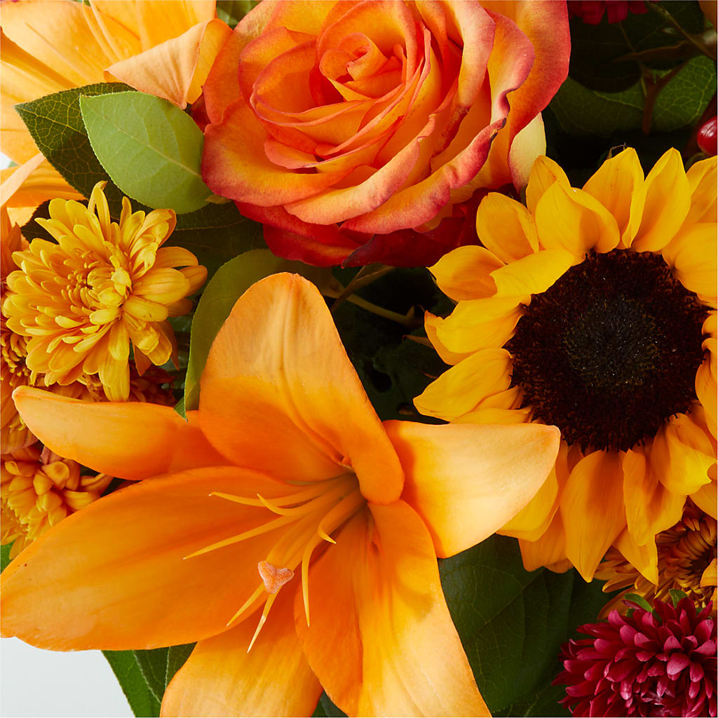 Grateful Centerpiece –  Flowers On Fourteenth, Washington DC
